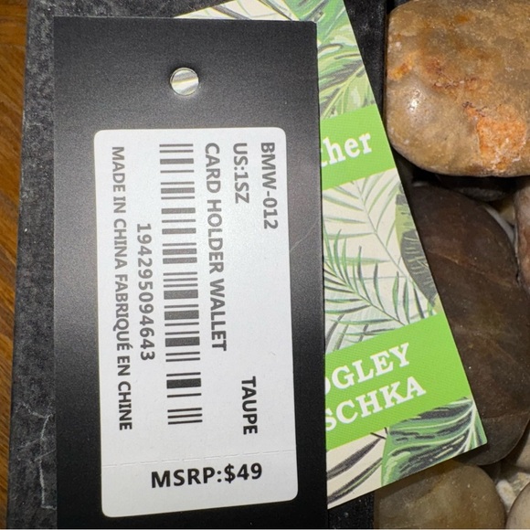 Badgley Mischka Quilted Caed Wallet - Picture 2 of 6